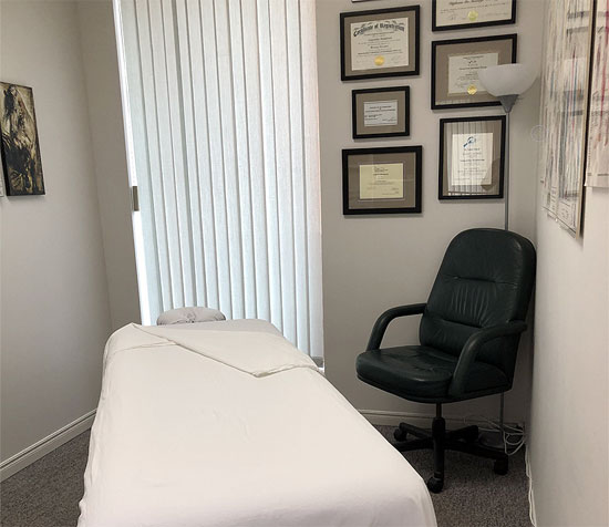 Waterloo massage therapy treatment room in Waterloo